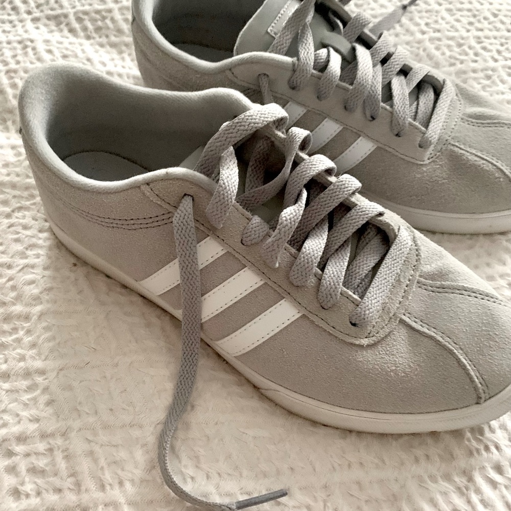 Adidas women’s grand court grey swede sneaker